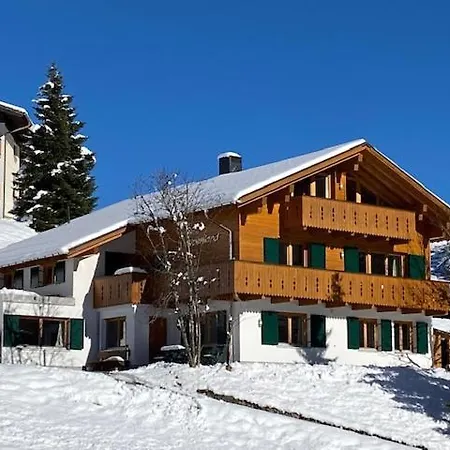 Alpenland בית הארחה *