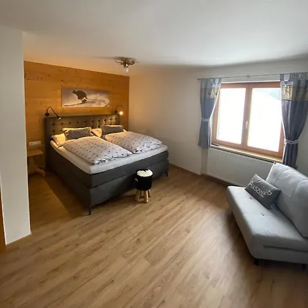 Alpenland Casa de hóspedes Zug